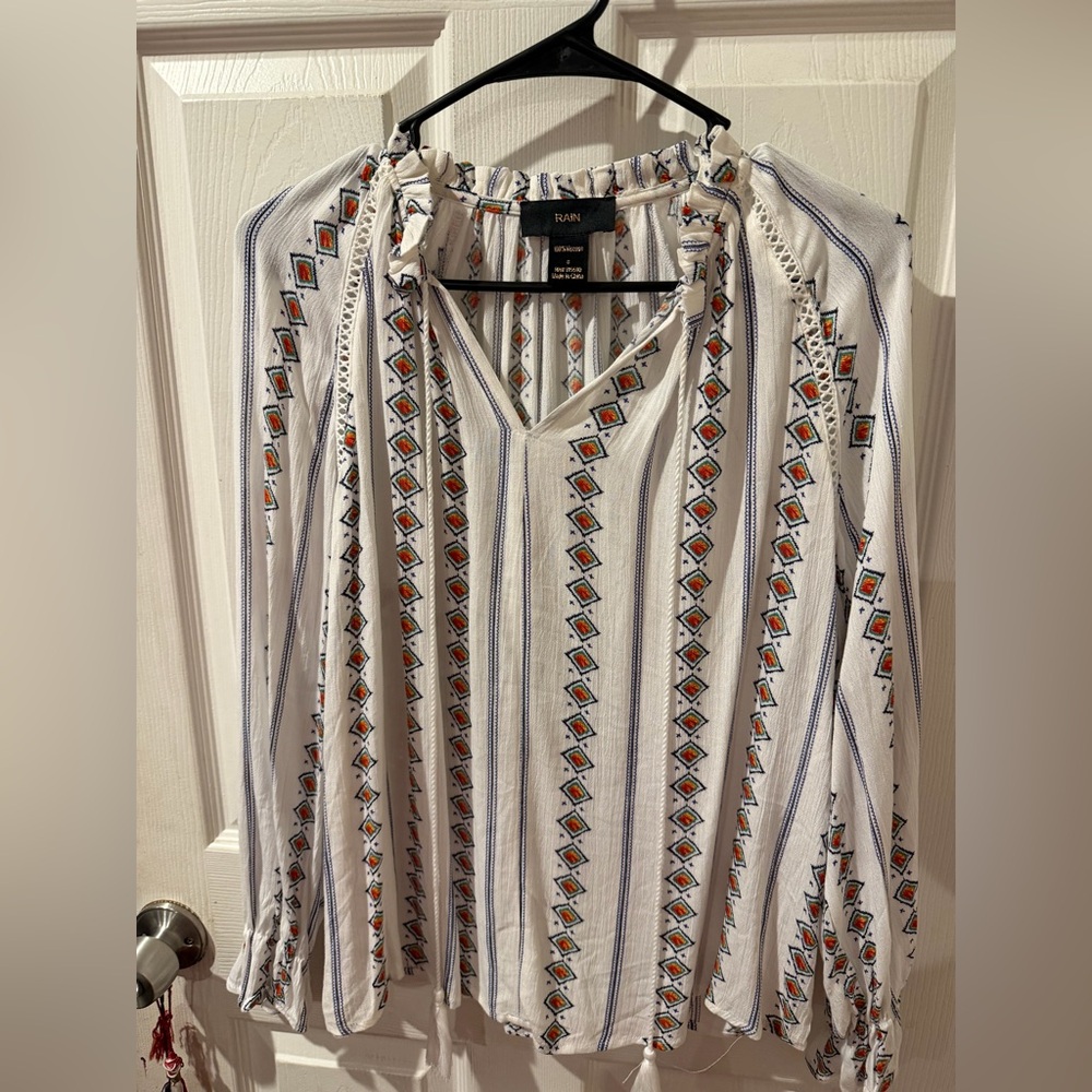 Women's Rain Patterned White Top